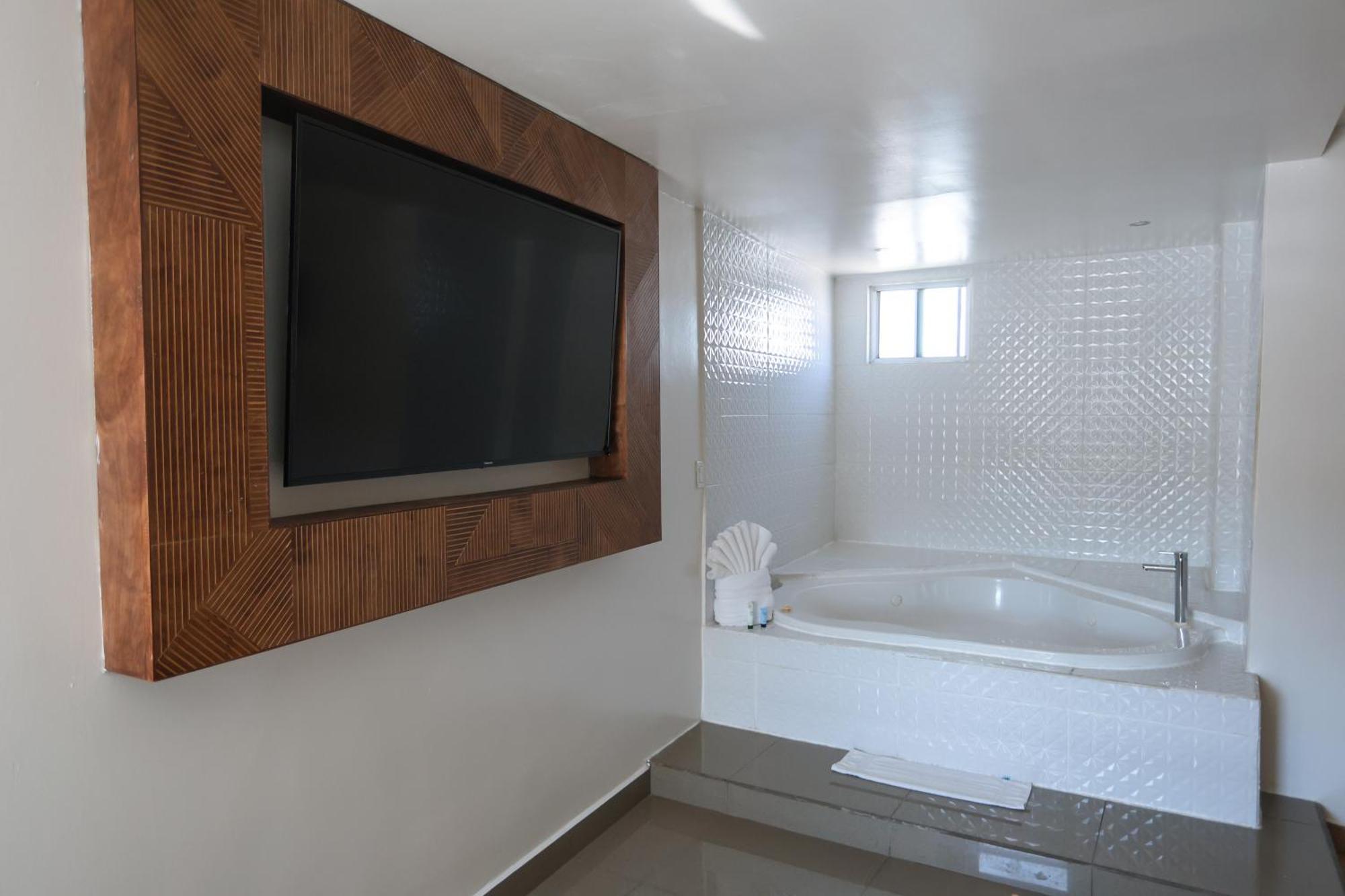 Hotel Aqua Rio Тихуана Екстериор снимка