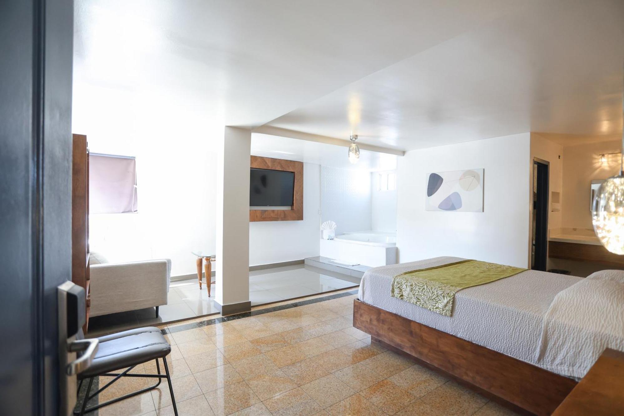 Hotel Aqua Rio Тихуана Екстериор снимка